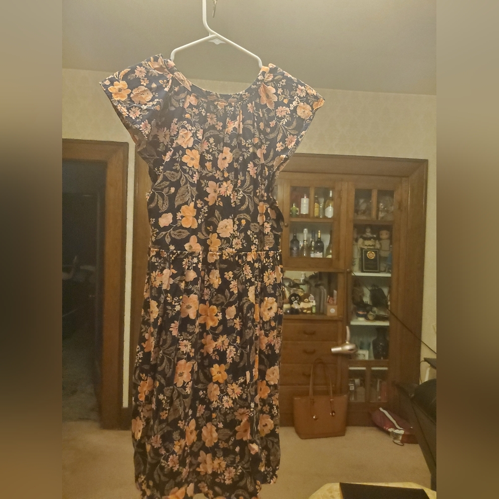 A Navy dress